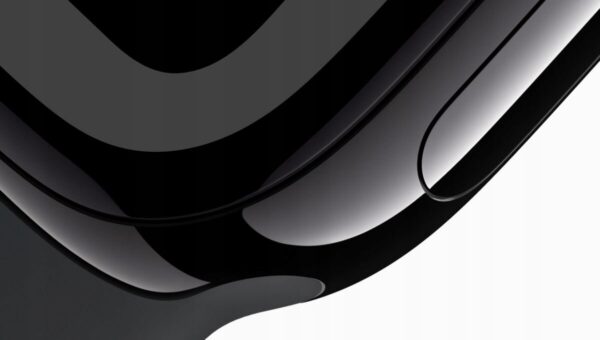 Apple Watch 10 GPS + Cellular 46mm tytan + pasek sportowy M/L czarny - obrazek 3