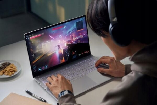 ASUS Vivobook S 15 OLED S5507QA-MA064X Snapdragon X Elite 32GB 1TB W11p AI - obrazek 10