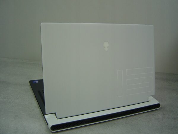 Alienware x15 R2 i9-12900H 32GB 2TB RTX 3070Ti QHD - obrazek 10