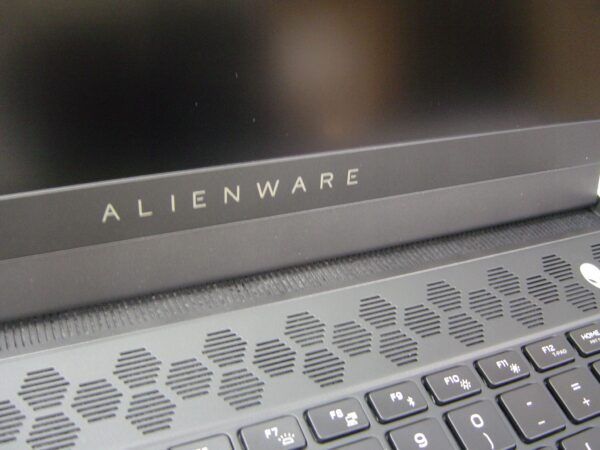 Alienware x15 R2 i9-12900H 32GB 2TB RTX 3070Ti QHD - obrazek 15
