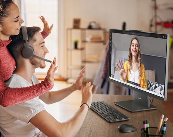 Komputer Lenovo AiO IdeaCentre 23,8"FHD 100Hz i5-13420H 8GB SSD1024 W11 - obrazek 8